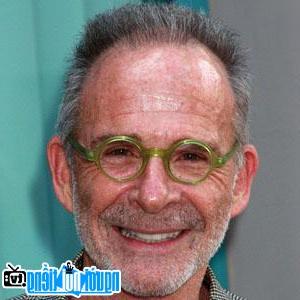 Latest Picture of TV Actor Ron Rifkin