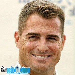 A Portrait Picture of Male TV actor George Eads