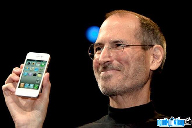  Image of businessman Steve Jobs and an Apple product