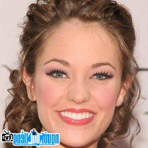 Image of Laura Osnes