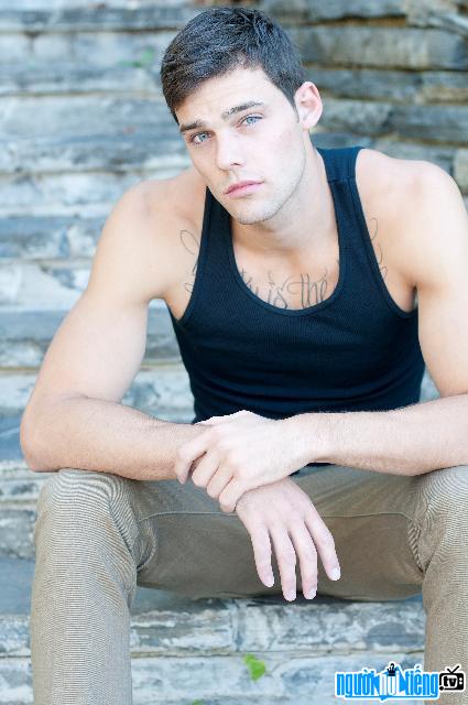New pictures of Holden Nowell male model