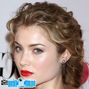 A New Picture of Skyler Samuels- Famous TV Actress of Los Angeles- California