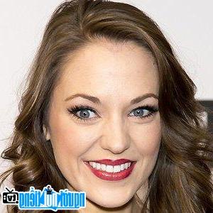 Latest Picture of Stage Actress Laura Osnes