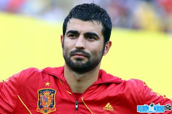 Another picture of Soccer Player Raul Albiol