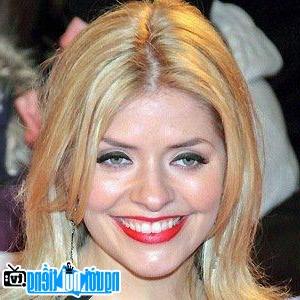  Holly Willoughby portrait
