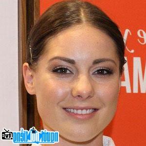 A portrait picture of Reality Star Louise Thompson
