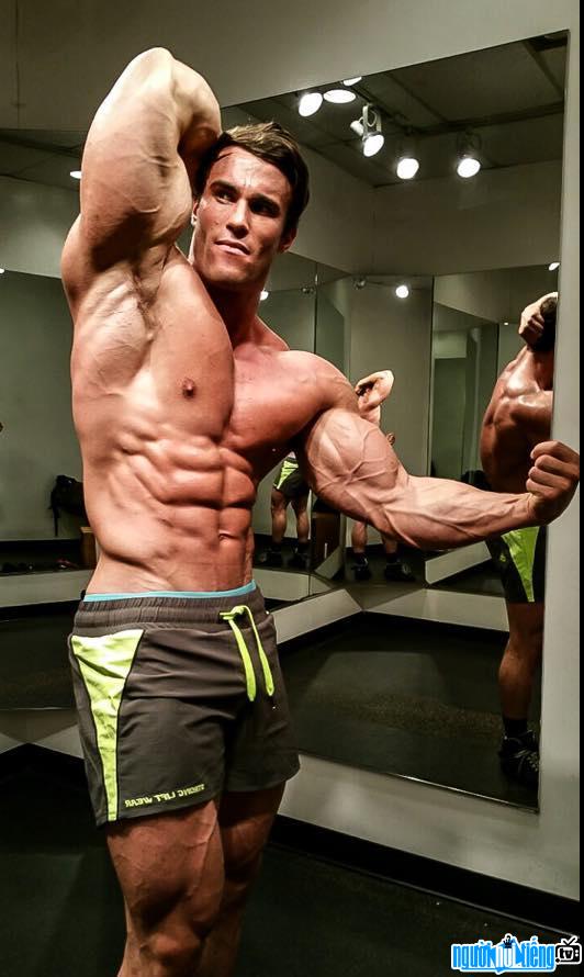 athlete Calum Von Moger bodybuilder shows off his toned muscles on his body