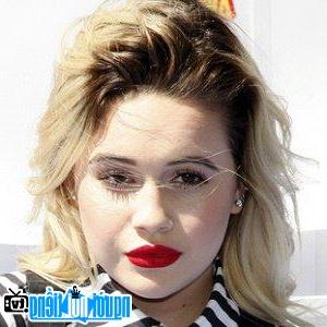 A New Photo Of Bea Miller- Famous Pop Singer Maplewood- New Jersey