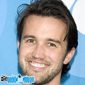 Latest Picture of TV Actor Rob McElhenney