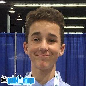 A New Photo Of Hunter Rowland- Famous Florida YouNow Star