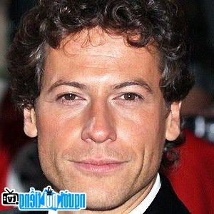 A New Picture of Ioan Gruffudd- Famous Welsh Actor