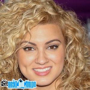 Latest Picture Of Pop Singer Tori Kelly