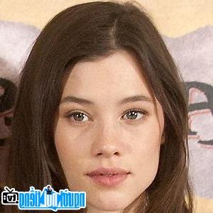 Latest Picture Of Actress Astrid Berges-Frisbey