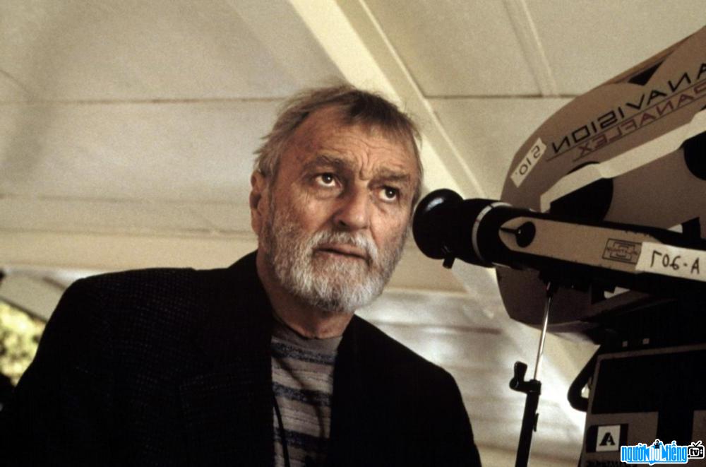  Picture of Conrad L. Hall - famous French cinematographer