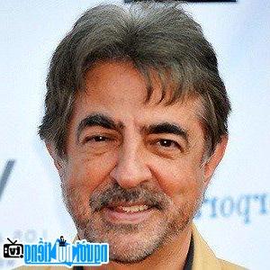 A New Picture of Joe Mantegna- Famous TV Actor Chicago- Illinois