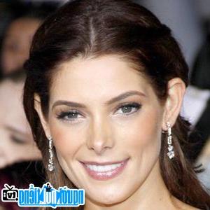 Latest Picture Of Actress Ashley Greene