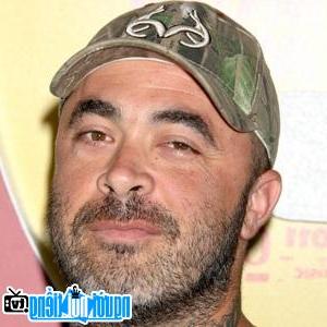 Latest Picture of Rock Singer Aaron Lewis