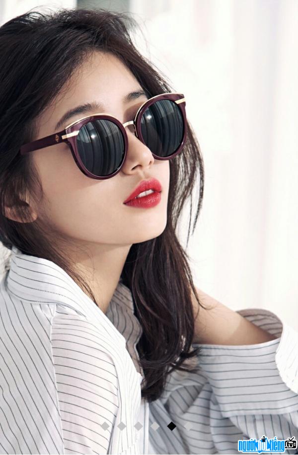 Bae Suzy has a modern and attractive young fashion style