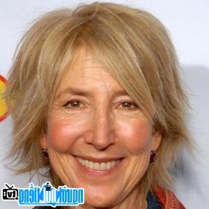 A portrait picture of Actress Lin Shaye