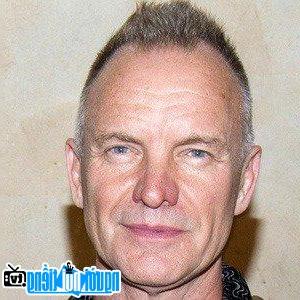 Một bức ảnh mới về Sting- Ca sĩ nhạc Rock nổi tiếng Anh