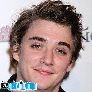 A Portrait Picture of Male television actor Kyle Gallner