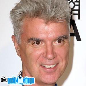 Một hình ảnh chân dung của Ca sĩ nhạc Rock David Byrne