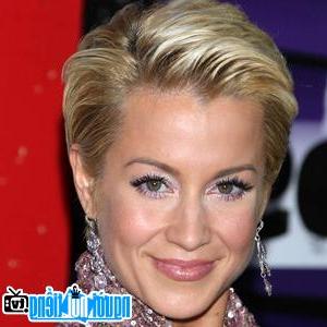 A New Photo Of Kellie Pickler- Famous North Carolina Country Singer