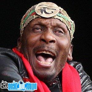 Một bức ảnh mới về Jimmy Cliff- Cac sĩ nhạc Ramaica Reggae nổi tiếng Jamaica