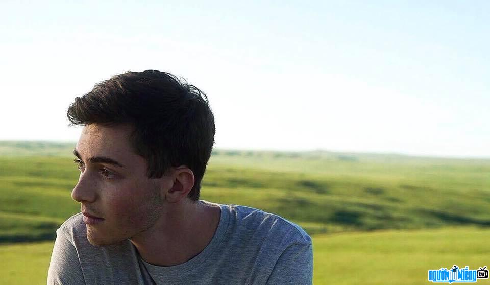 Ảnh chân dung Greyson Chance