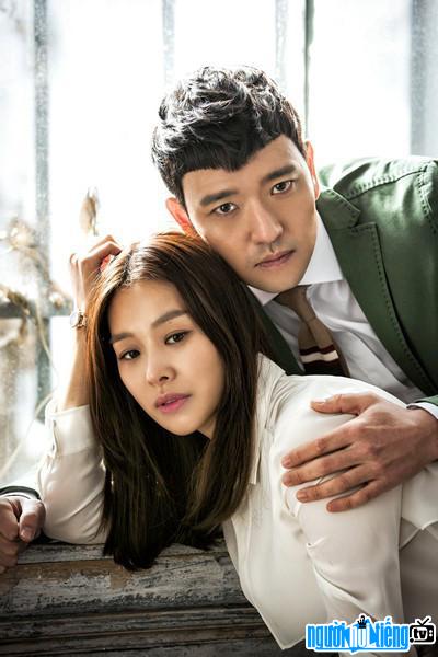 Hình ảnh nữ diễn viên Jang Shin-young trong một cảnh phim của "Người chồng hai mặt"