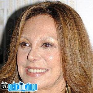 Latest Picture of Stage Actress Marlo Thomas