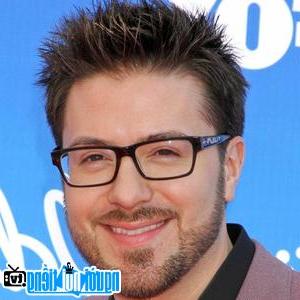 Một bức ảnh mới về Danny Gokey- Ca sĩ nhạc đồng quê nổi tiếng Milwaukee- Wisconsin