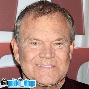 Last Picture of Country Singer Glen Campbell