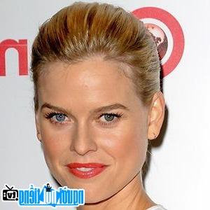 Latest Picture of TV Actress Alice Eve
