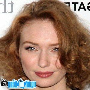 Latest picture of Actress Eleanor Tomlinson