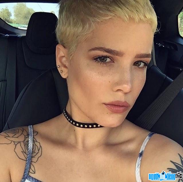 The latest image of actress Halsey