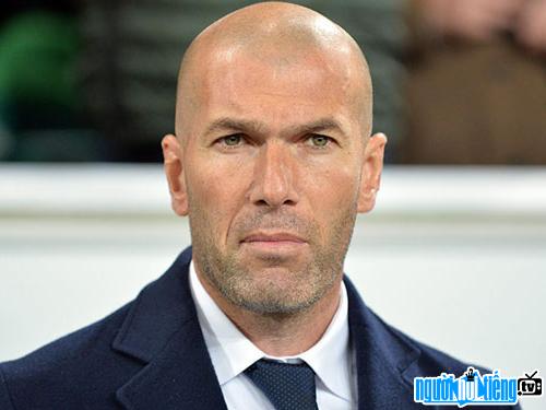 Chân dung Cầu thủ bóng đá Zinedine Zidane