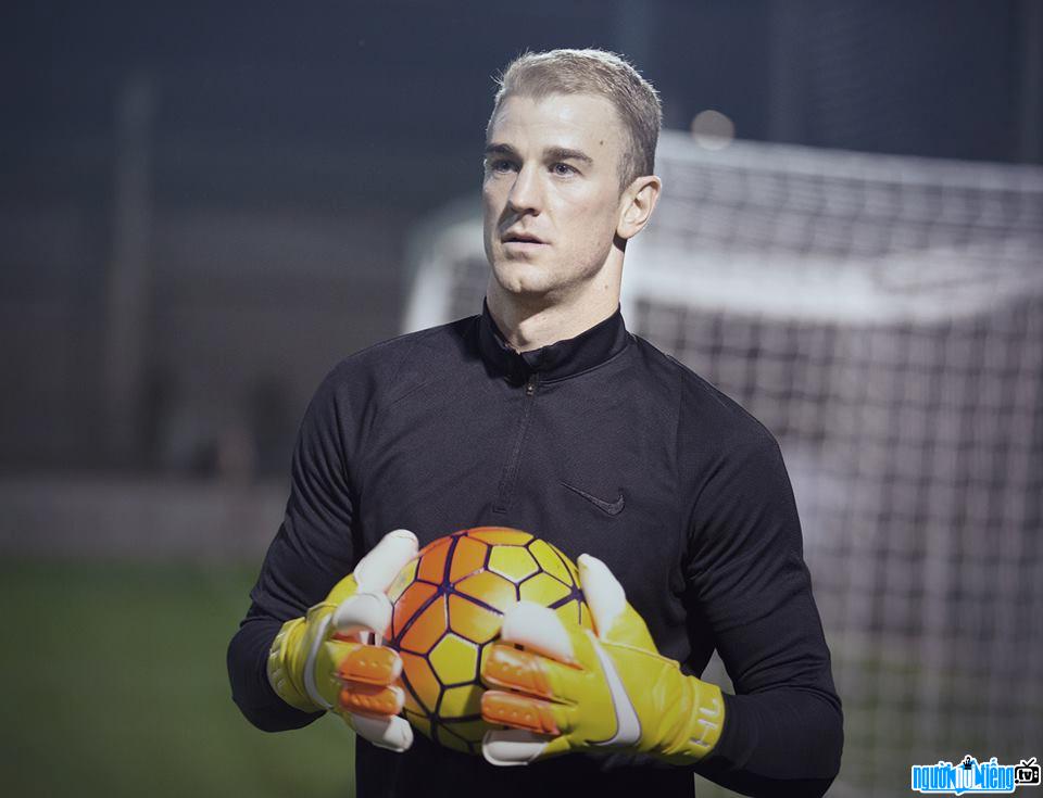 Joe Hart is being evaluated as the best goalkeeper in the world