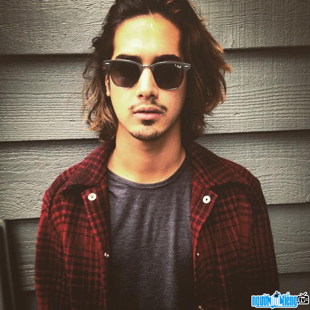 Avan Jogia's young and modern image