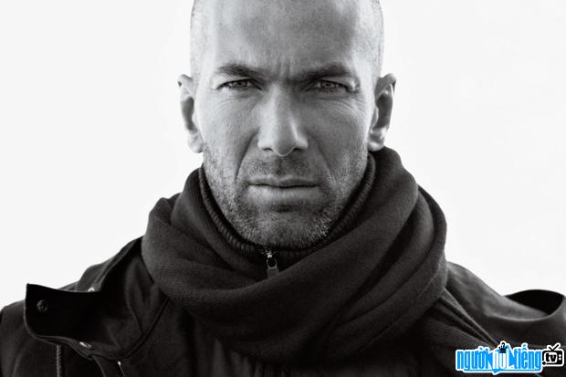 Zinedine Zidane là cầu thủ bóng đá được nhiều khán giả thế giới yêu mến