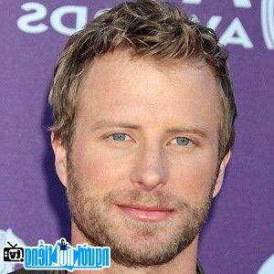 Latest Picture of Country Singer Dierks Bentley