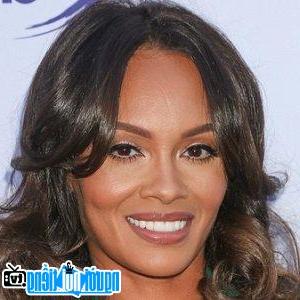 A Portrait Picture of Reality Star Evelyn Lozada