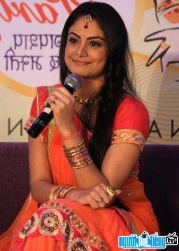  Image of actress Toral Rasputra in an exchange session with the audience