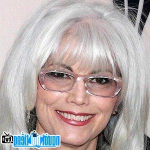 A New Picture of Emmylou Harris- Famous Alabama Country Singer