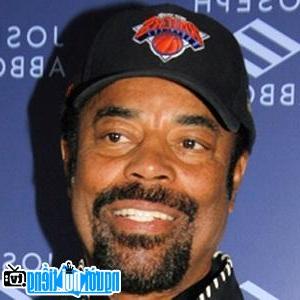 Latest picture of Walt Frazier Basketball Player