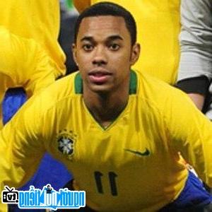 Latest picture of Robinho soccer player