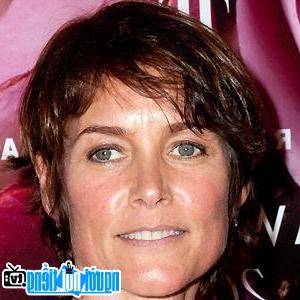 A Portrait Picture Of Female TV actress Carey Lowell