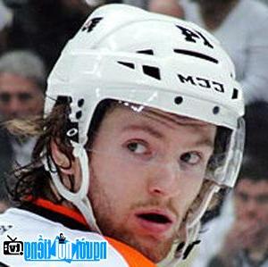 Image of Sean Couturier