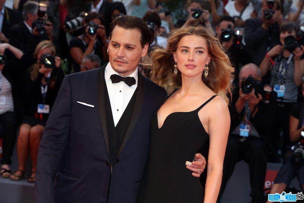Bức ảnh Diễn viên Johnny Depp và vợ cũ Ember Heard