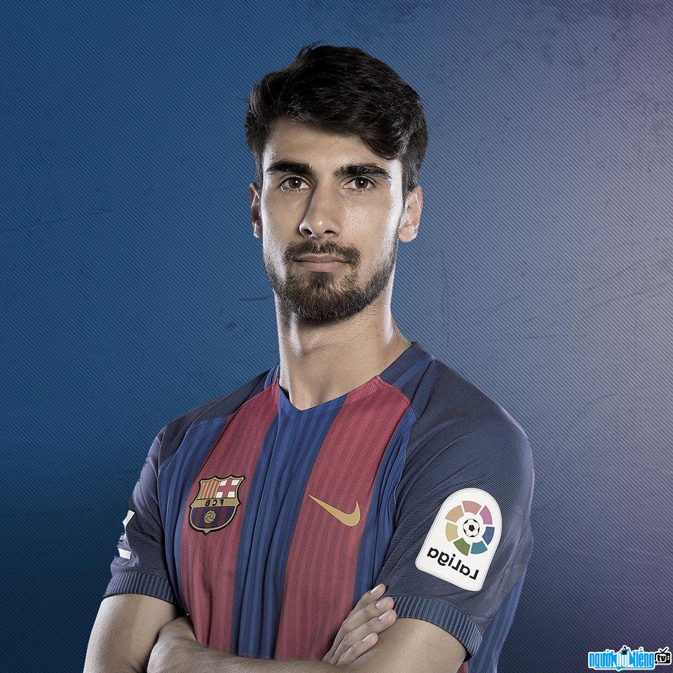 Another portrait of Andre Gomes soccer player